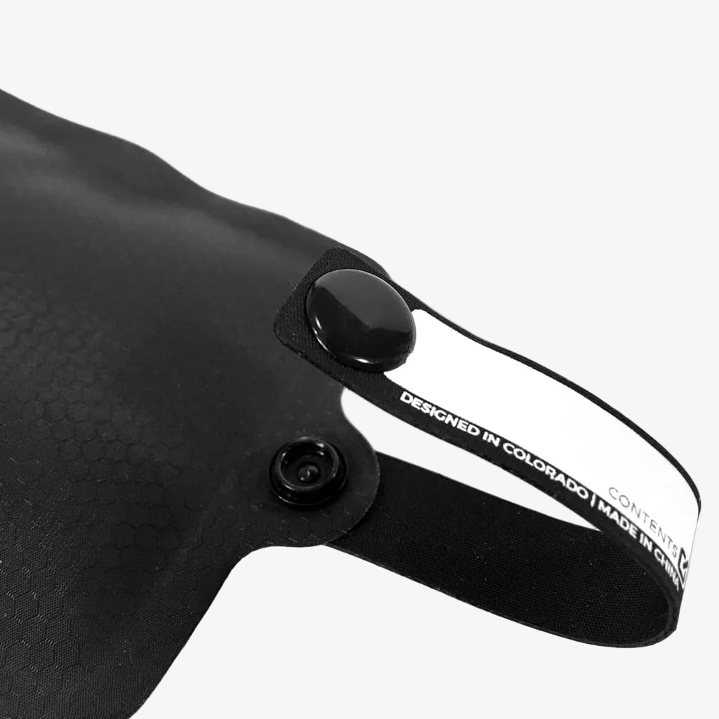strap/tag matador flatpak toiletry bottle