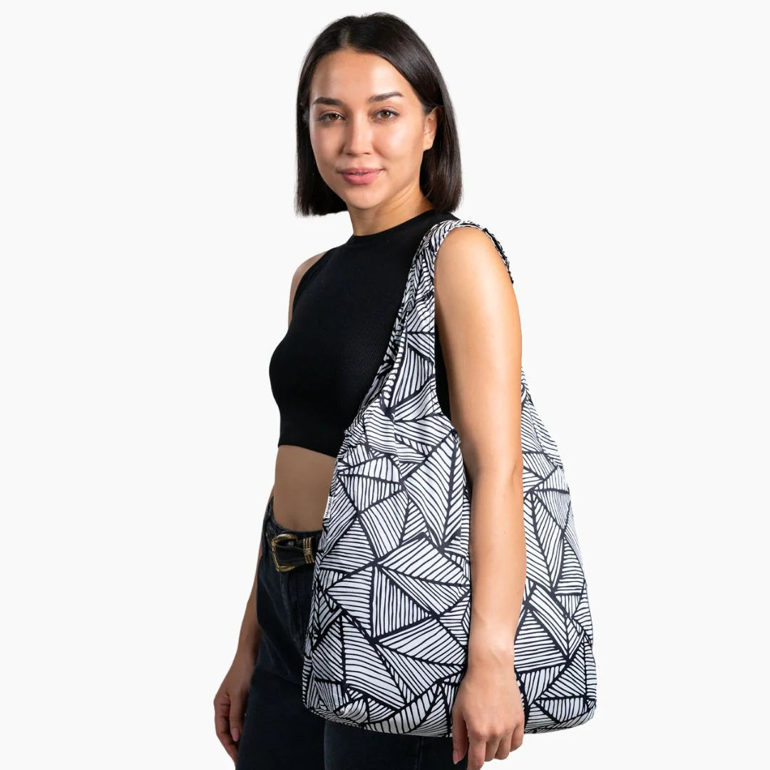 Standard Tote 19L