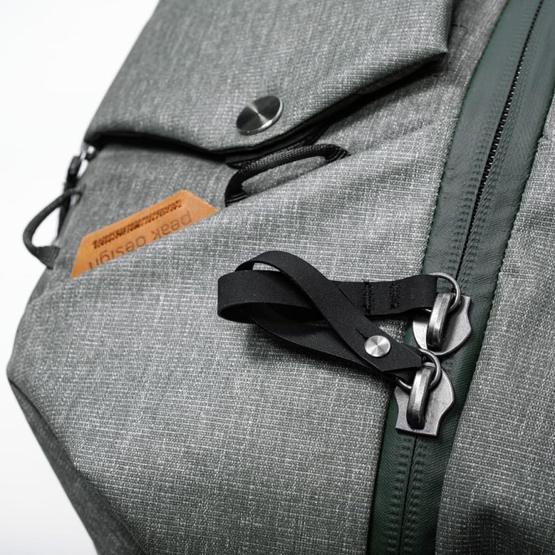 travel duffelpack 65L sage 12