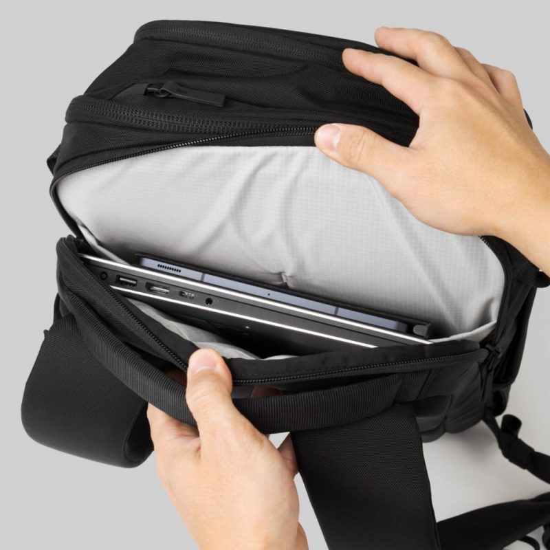 RW-TP-Laptop compartment Toshi Pack 20L