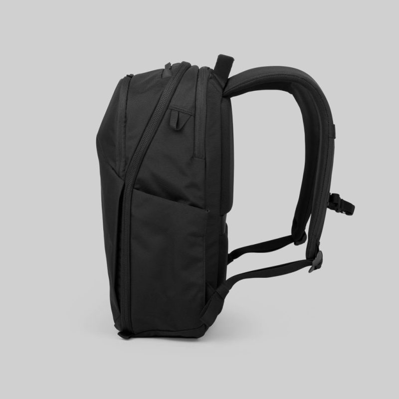 RW-TP-Side View Toshi Pack 20L