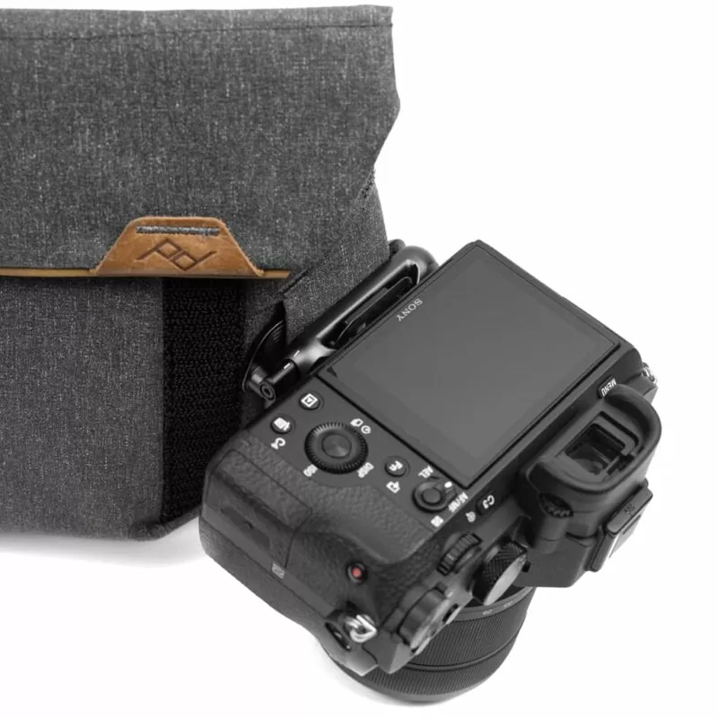 field-pouch-v2-charcoal-10 Field Pouch V2