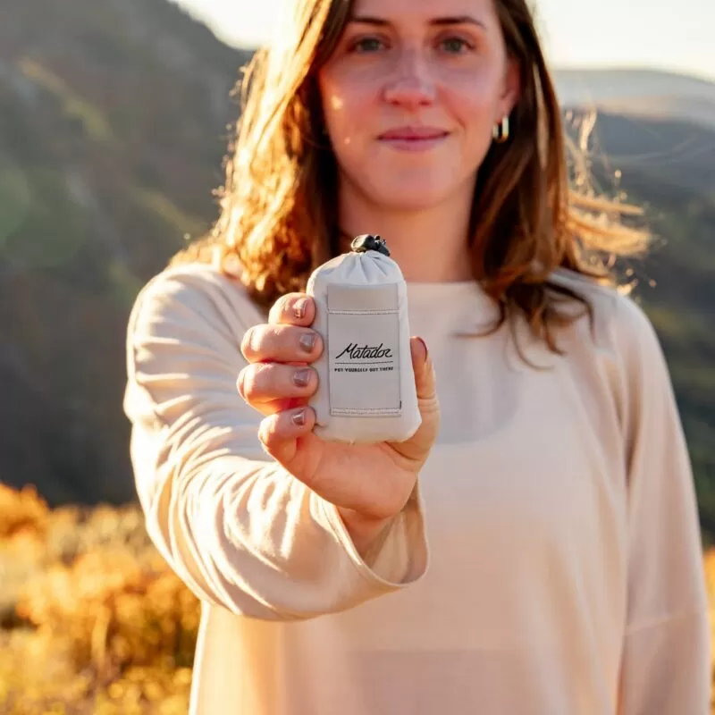 mat-mini-blnkt-wht-ls-1 Pocket Blanket™ Mini