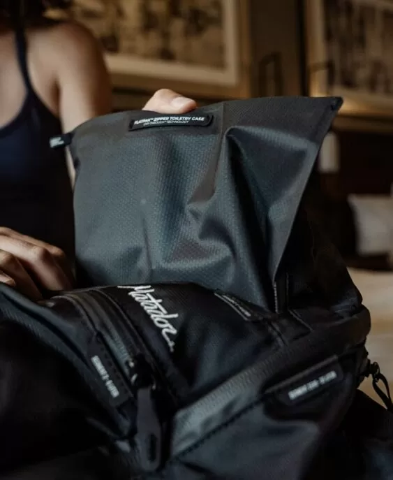 flatpak toiletry zippered ls 4